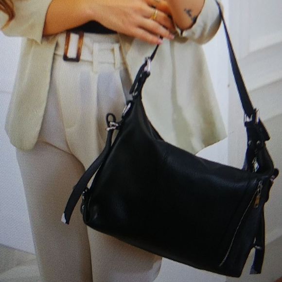 HESHE Handbags - HESHE/NEW W/ TAGS/VINTAGE GENUINE BLACK LEATHER HANDBAG,SEE MEASUREMENTS